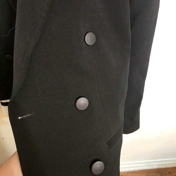 Zara Black Double-Breasted Cropped Blazer - Picture 2 of 4